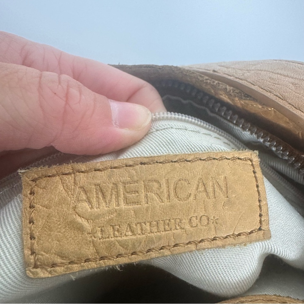 American Leather Co. Embossed Floral Flowers Tan Beige Shoulder Bag Purse - Picture 5 of 12